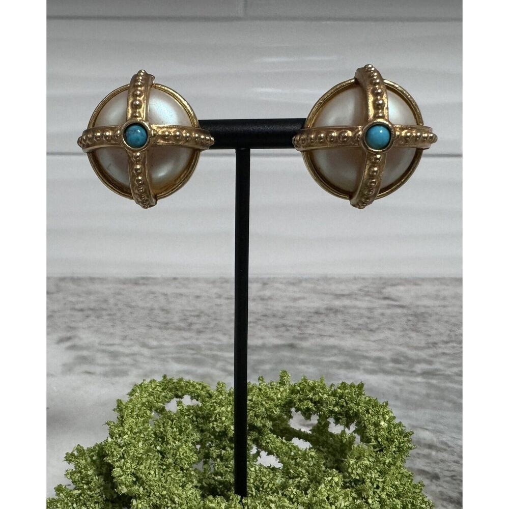 Vintage Linda Levinson Chunky Gold Tone Turquoise Pearl Earrings